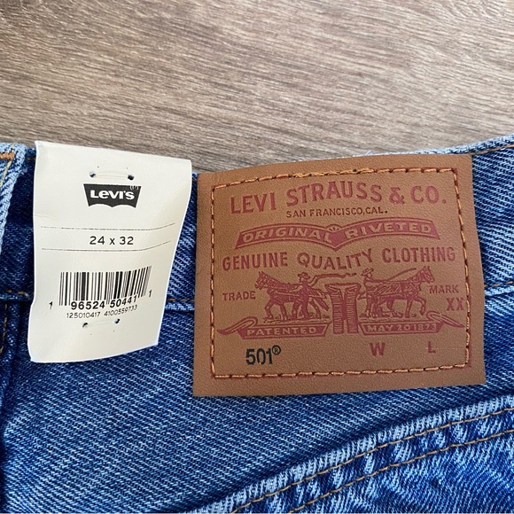 MSRP $118 NWT 24x32 High Rise Levi’s Original Fit 501 Jeans in Hits Different - Picture 9 of 14